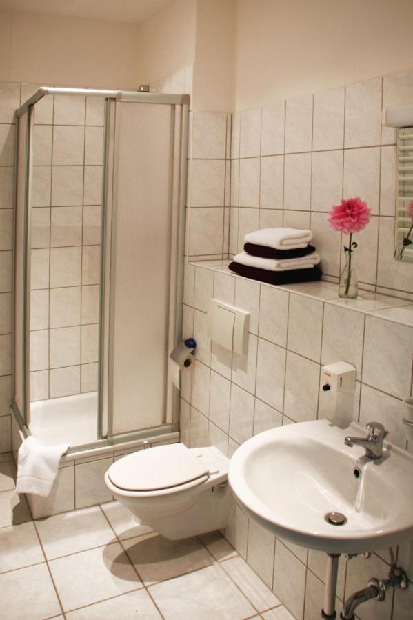 Amarillo Hotel Velten Bagian luar foto